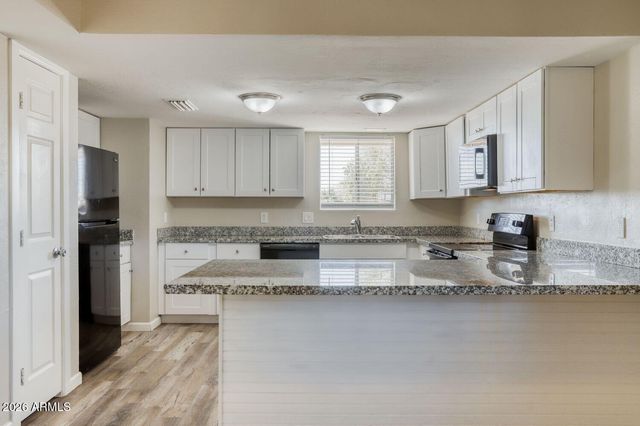 1050 E OSAGE Avenue, Apache Junction, AZ 85119