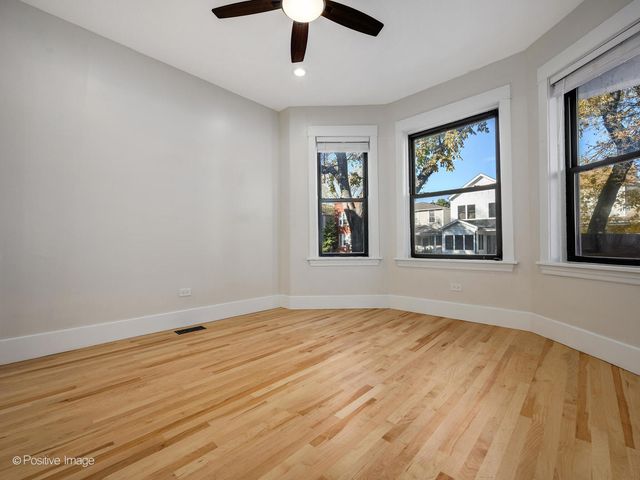 2415 W Warner Avenue 1, Chicago, IL 60618