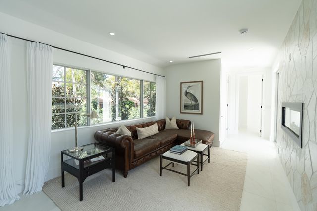 2330 Lake Avenue, West Palm Beach, FL 33401