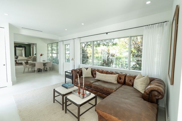 2330 Lake Avenue, West Palm Beach, FL 33401