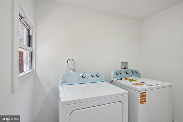 45 W ESSEX AVE, Lansdowne, PA 19050