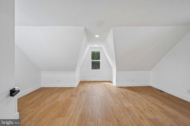 45 W ESSEX AVE, Lansdowne, PA 19050