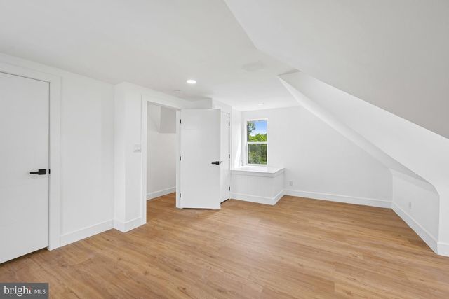 45 W ESSEX AVE, Lansdowne, PA 19050