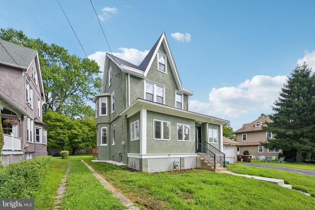45 W ESSEX AVE, Lansdowne, PA 19050