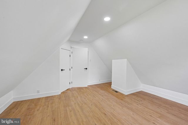 45 W ESSEX AVE, Lansdowne, PA 19050