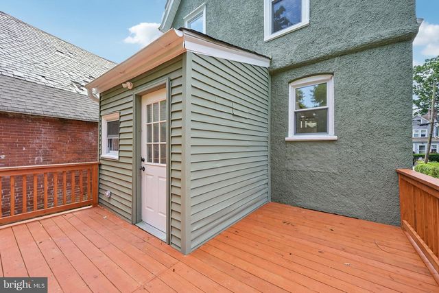 45 W ESSEX AVE, Lansdowne, PA 19050