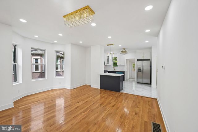 45 W ESSEX AVE, Lansdowne, PA 19050