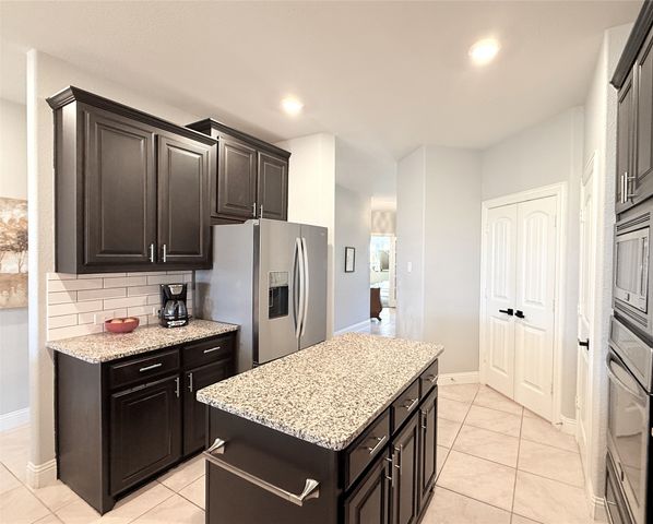 932 Slate Lane, Celina, TX 75009