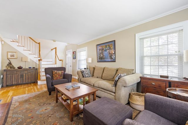 32 Smith Ave, Newton, MA 02465