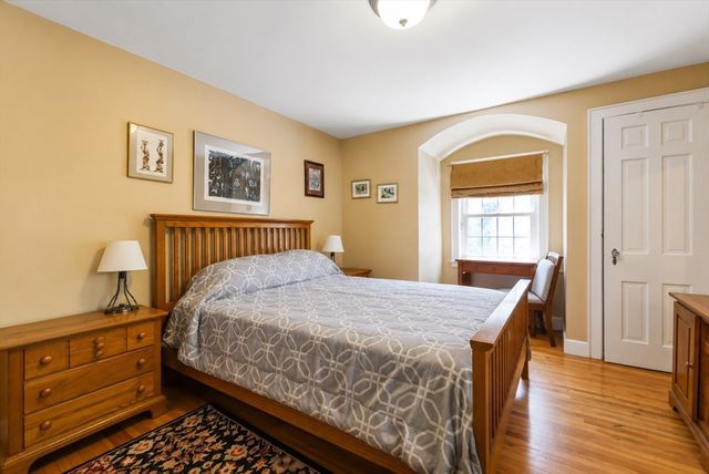 32 Smith Ave, Newton, MA 02465