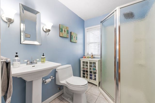 32 Smith Ave, Newton, MA 02465
