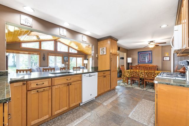 32 Smith Ave, Newton, MA 02465