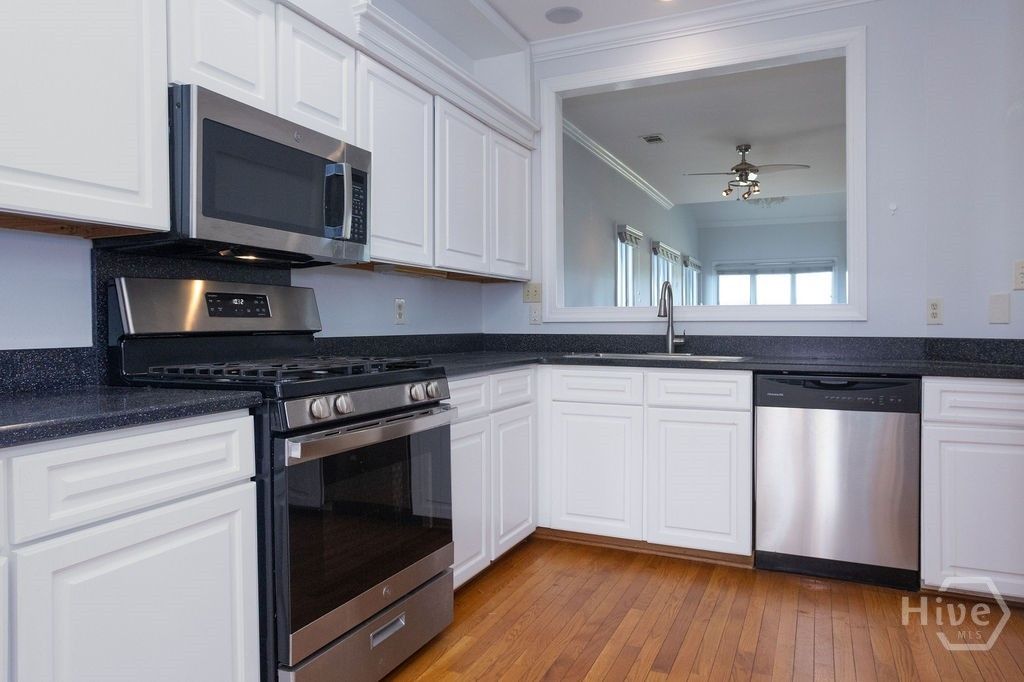 Image 13 of property listing at 1 Egrets Nest Drive, Savannah, GA 31406