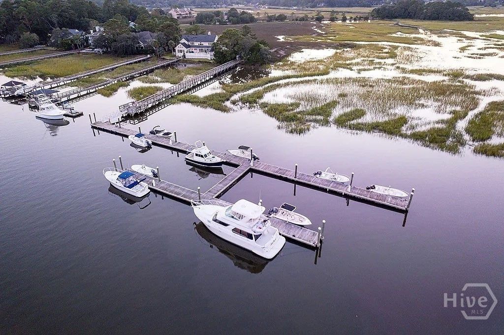 Image 41 of property listing at 1 Egrets Nest Drive, Savannah, GA 31406