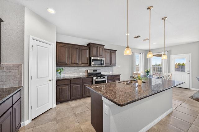 1328 Canary Lane, Argyle, TX 76226