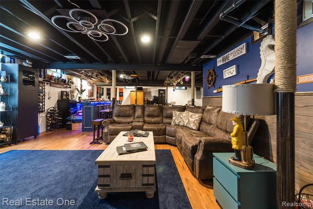 19187 Sunset Street, Livonia, MI 48152