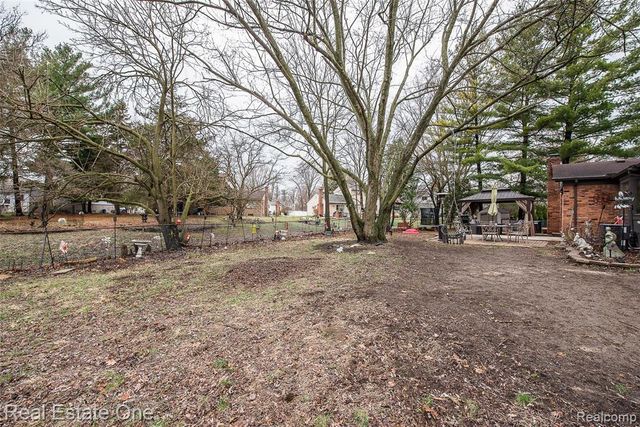 19187 Sunset Street, Livonia, MI 48152