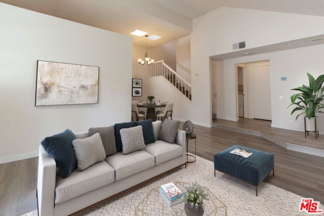 5740 Canterbury Drive, Culver City, CA 90230