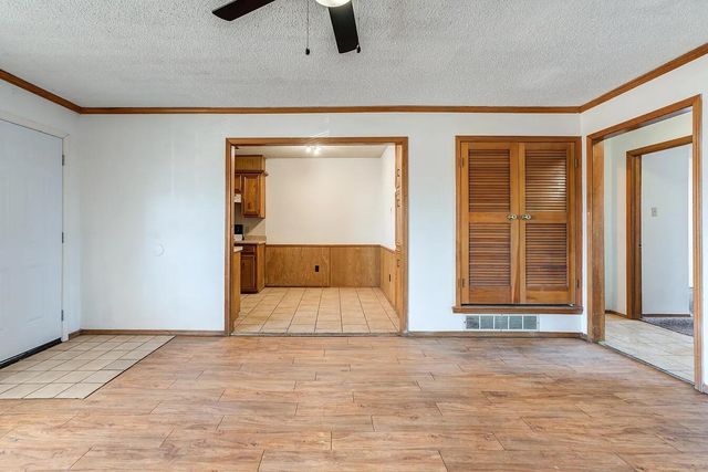 7405 Waco Avenue, D, Lubbock, TX 79423