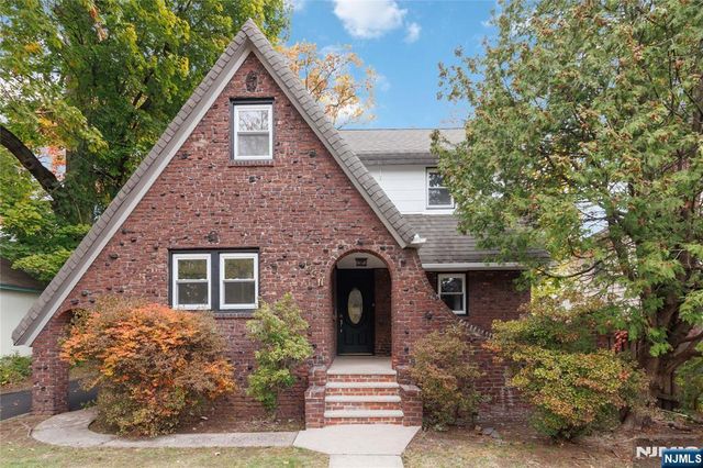 451 Sagamore Avenue, Teaneck, NJ 07666