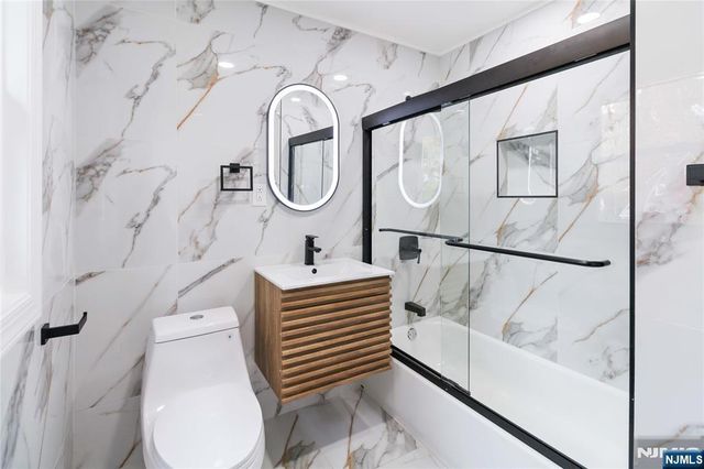 451 Sagamore Avenue, Teaneck, NJ 07666