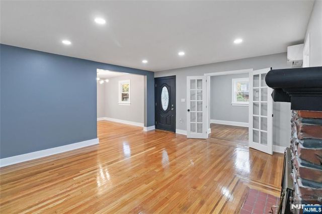 451 Sagamore Avenue, Teaneck, NJ 07666