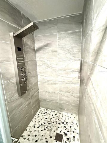 2122 WINNINGWAY STREETS, Port Charlotte, FL 33948