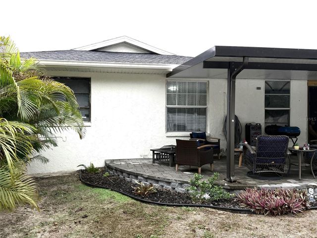 2122 WINNINGWAY STREETS, Port Charlotte, FL 33948