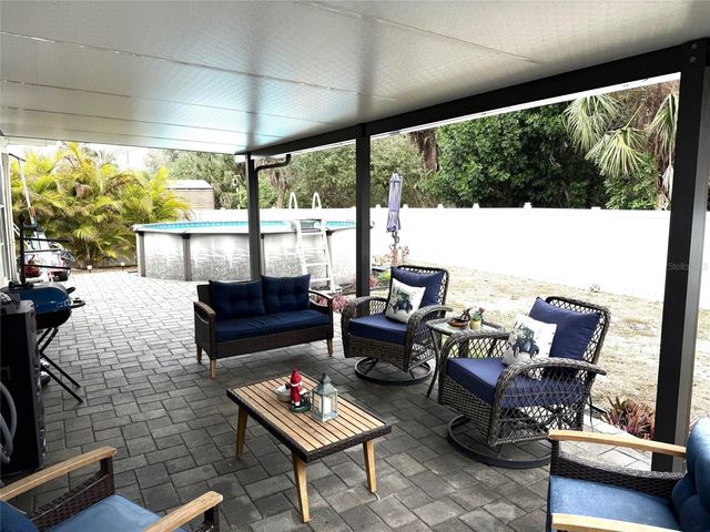 2122 WINNINGWAY STREETS, Port Charlotte, FL 33948