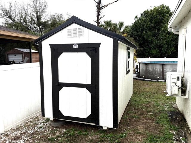 2122 WINNINGWAY STREETS, Port Charlotte, FL 33948