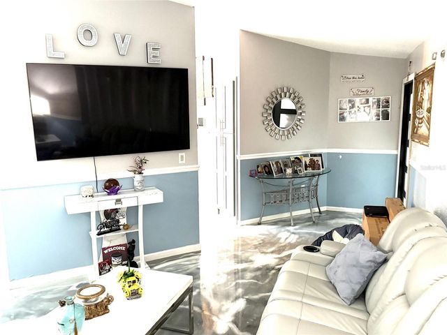 2122 WINNINGWAY STREETS, Port Charlotte, FL 33948