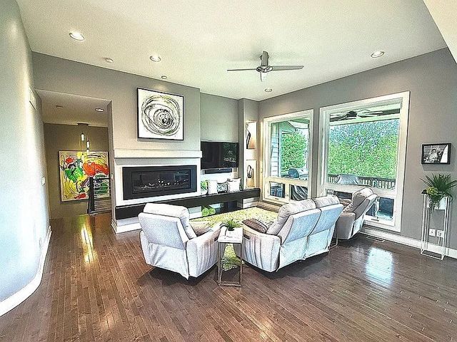 1605 NE Silkwood Court, Grimes, IA 50111