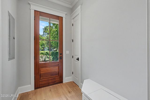 7 W Bluff, Beaufort, SC 29906