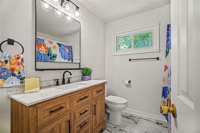 5151 N Corrington Avenue, Kansas City, MO 64119
