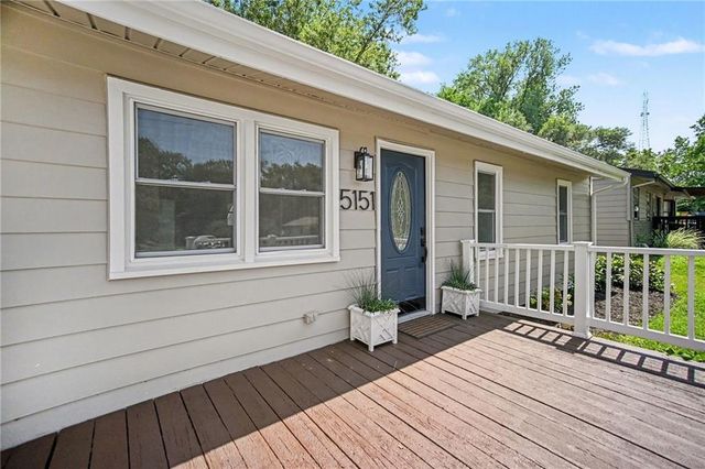 5151 N Corrington Avenue, Kansas City, MO 64119
