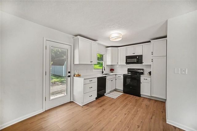 5151 N Corrington Avenue, Kansas City, MO 64119