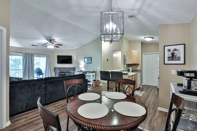 710 Carrington Place, Loveland, OH 45140