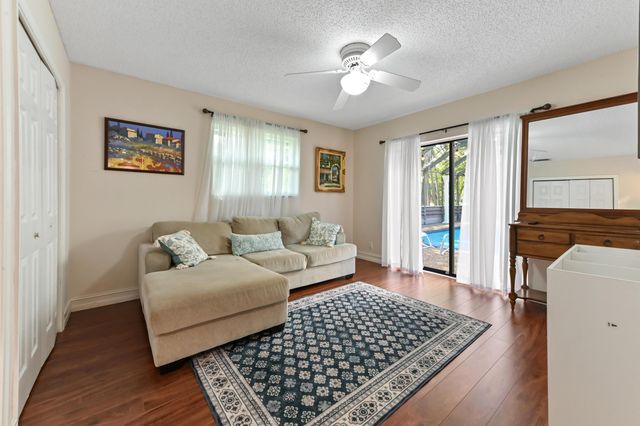 9351 NW 44th Place, Coral Springs, FL 33065