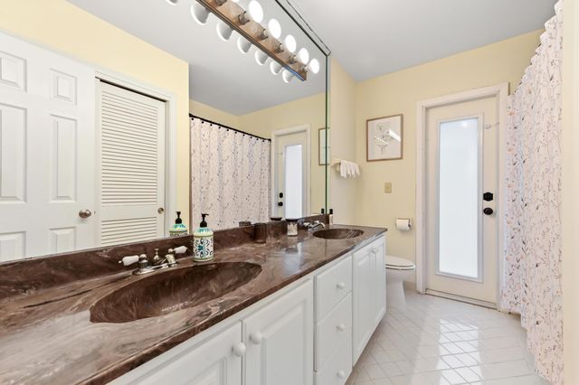 9351 NW 44th Place, Coral Springs, FL 33065