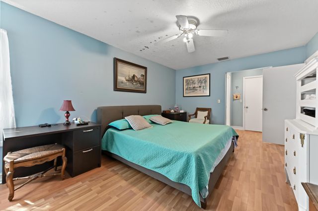 9351 NW 44th Place, Coral Springs, FL 33065