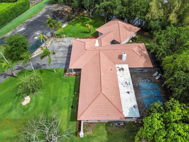 9351 NW 44th Place, Coral Springs, FL 33065