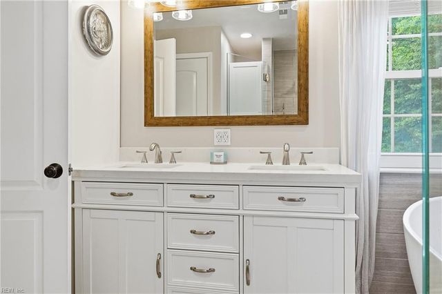 2107 Sunset Maple LN, Chesapeake, VA 23323