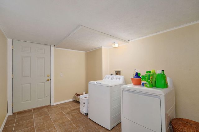 1338 Blackberry Lane, Crane, MO 65633