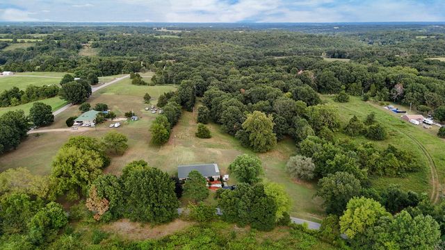 1338 Blackberry Lane, Crane, MO 65633