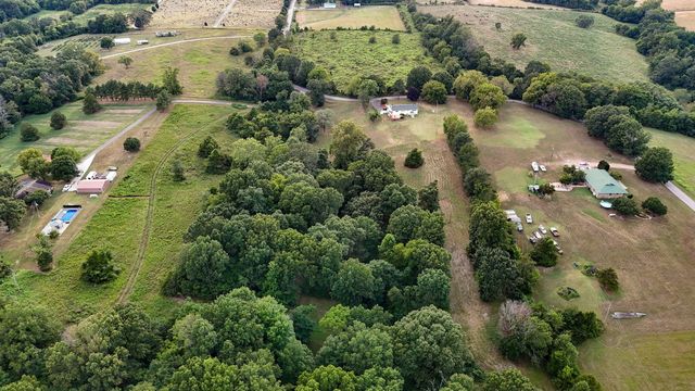 1338 Blackberry Lane, Crane, MO 65633