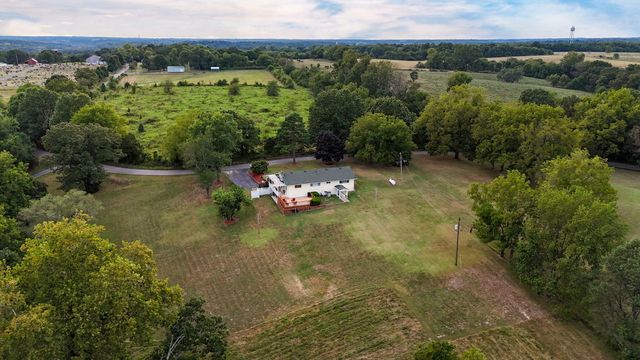 1338 Blackberry Lane, Crane, MO 65633