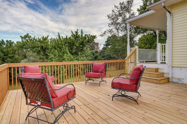 1338 Blackberry Lane, Crane, MO 65633