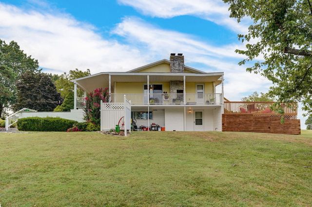 1338 Blackberry Lane, Crane, MO 65633