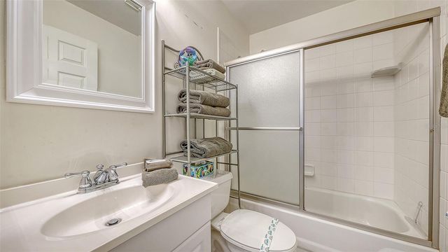 8370 WINGATE DRIVE 716, Sarasota, FL 34238