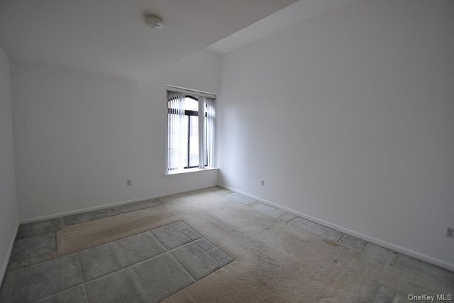 55 McKinley D1-13, White Plains, NY 10606